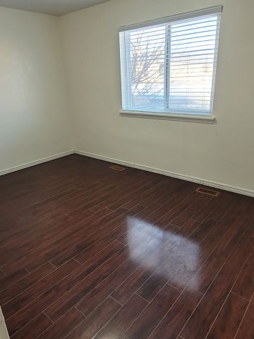 For Lease - 201 Linden Avenue Unit# Main, Toronto, Ontario - Photo 3