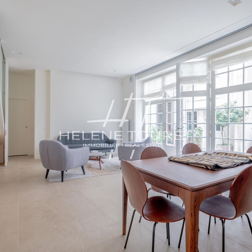 75007 Paris Appartement meublé 4 pièces - 88m² 5 900 € Charges Comprises/mois* - Photo 1