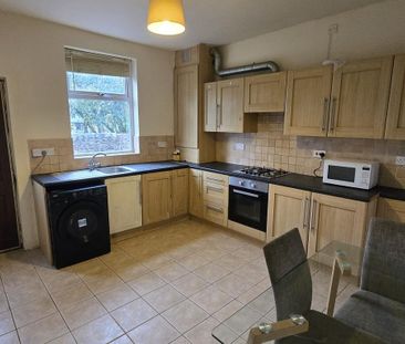 3 bedroom terraced house to rent - Photo 5