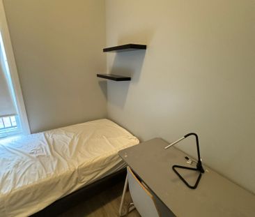 105 Amaya, Ottawa, ON K2A 3X7 - Photo 3