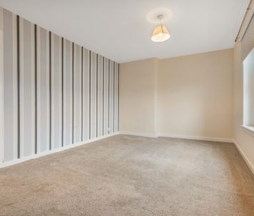 2 bedroom semi-detached house to rent - Photo 5