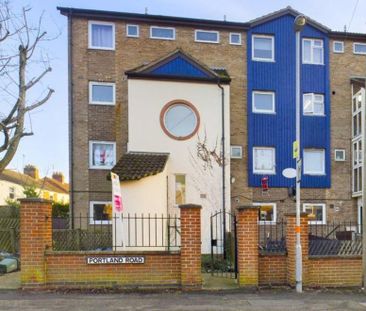 3 bedroom flat to rent - Photo 1