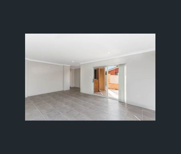 10B Mount Henry Road, Como, WA 6152 - Photo 4