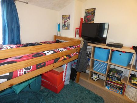 2 bedroom terraced house to rent - Photo 3