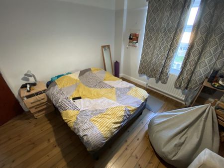 5 bedroom detached house to rent - Photo 4