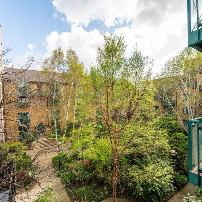 3 bedroom flat to rent - Photo 1