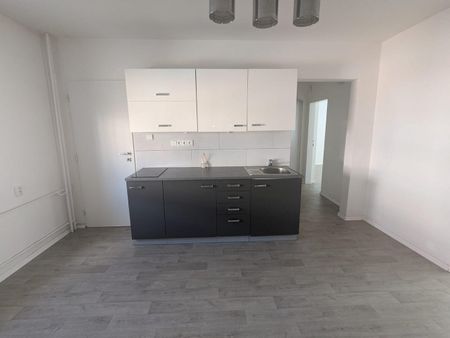 Pronájem bytu 2+1 65 m² - Photo 2