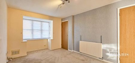 2 bedroom end of terrace house to rent - Photo 3