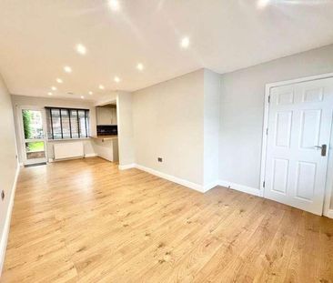 Warley Hill, Brentwood, CM14 - Photo 3