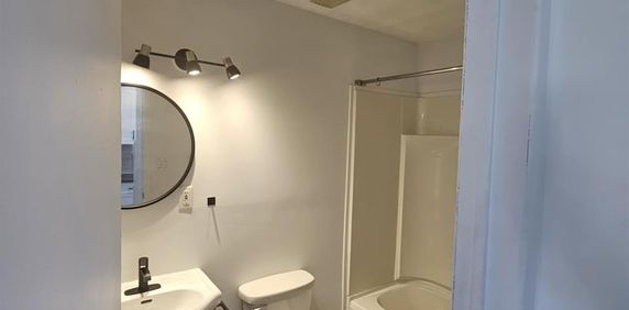 150 Rue Champlain (Hull) Studio Situe A La Proximité D'Ottawa - Photo 2