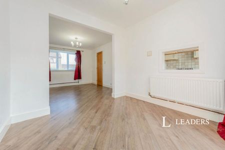 3 bedroom house to rent - Photo 2