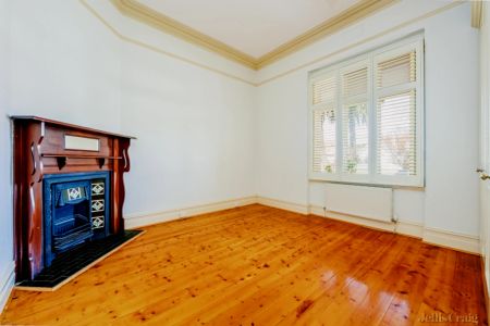 2 Bed, 1 Bath - Photo 2