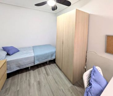 Carrer de Bailén, Burjassot, Valencian Community 46100 - Photo 6