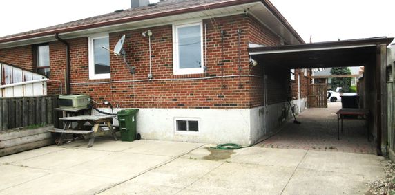 For Lease - 100 Snowood Court, Toronto, Ontario - Photo 2