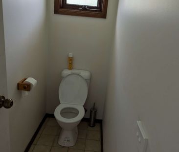 Narre Warren - Photo 1