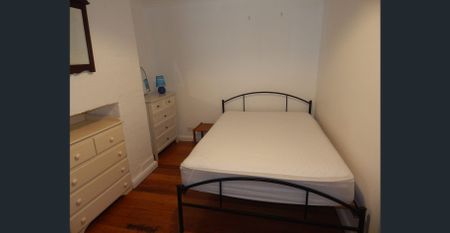 Fully furnished two-bedroom - heart of beautiful Darlinghurst - Photo 4