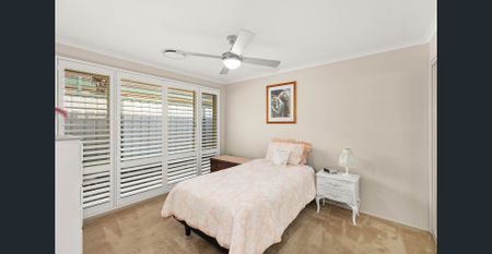 Single-Level Stunner with Solar, Space & Zero Fuss - Photo 4