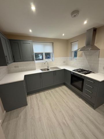 2 bedroom semi-detached house to rent - Photo 3