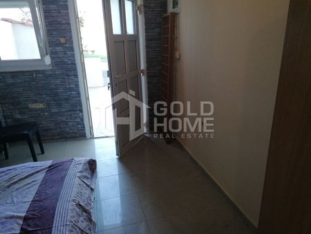 Studio/Γκαρσονιέρα για ενοικίαση Κέντρο (Πυλαία) - Photo 2