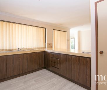 3 Heston Cl, Leeming, WA 6149 - Photo 3