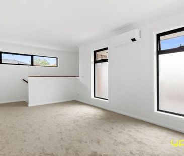 Brand New Charming Family Home in Notting Hill - Photo 1