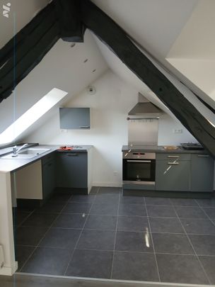 T2 de charme avec terrasse et stationnement - Photo 1