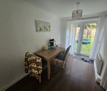 The Tail Race, Maidstone - Photo 2