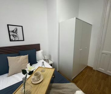 Calle de Trafalgar, Madrid, Community of Madrid 28010 - Photo 3