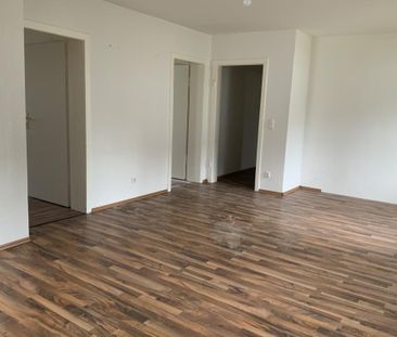 Bezugsfertige Erdgeschoss Wohnung mit Duschbad - Foto 1