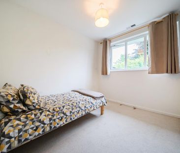 2 bedroom maisonette to rent - Photo 2