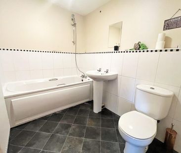 2 bedroom apartment to rent - Photo 6