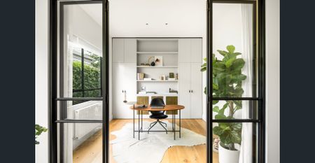 Stylish inner-north living in a beautifully renovated Clifton Hill home - Photo 2