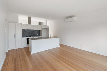 MODERN SPLIT LEVEL APARTMENT WITH SEPARATE OFFICE SPACE - Photo 2