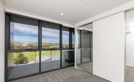 Trilogy in Woden - 2 bedroom Apartment with views - Photo 4