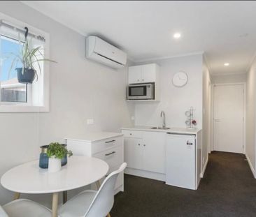 Meadowbank 1 bedroom unit - $ includes bills - Photo 6