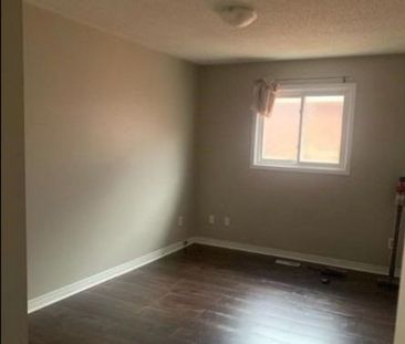 For Lease - 4339 Radisson (upper level) Crescent, Mississauga, Ontario - Photo 6