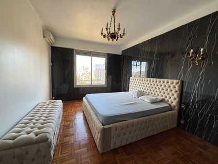 T4/5 Meublé 120m² + terrasse + garage Marseille 13008 - Photo 4