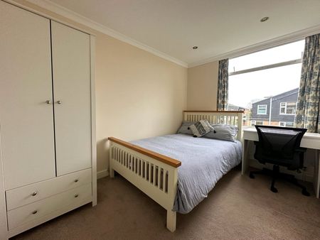 1 bedroom in Lauradale, Berkshire - Photo 3