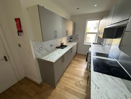 Studio Flat, Avington Grove, SE20 - Photo 3