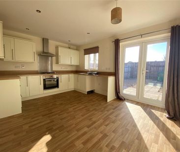 3 bedroom semi-detached house to rent - Photo 5