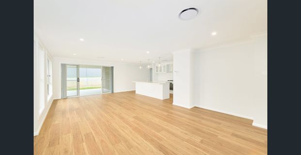 CONTEMPORARY LEVEL LIVING! - Photo 1