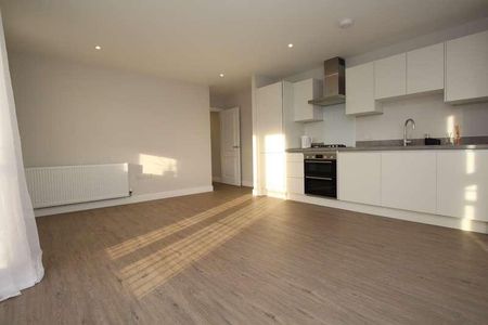 Opendale Road Burnham Buckinghamshire, SL1 - Photo 3