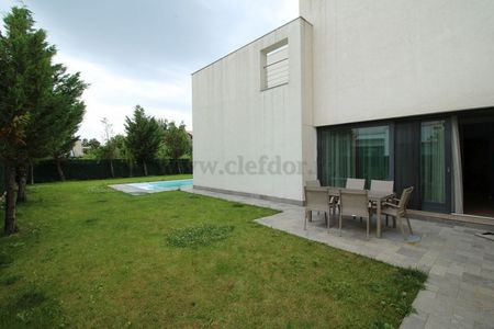 Luxury Villa with Swimming Pool near British School - Photo 4