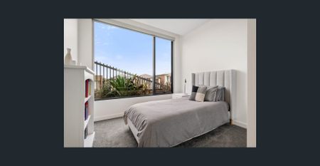 Luxury and custom designed 4 bedroom house. - Photo 5