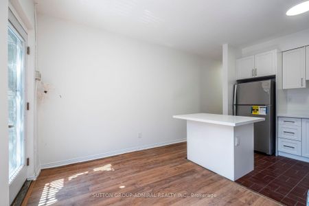 For Lease - 1969 queen Street Unit# 2, Toronto, Ontario - Photo 5