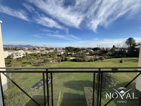 Location Appartement 1 pièce 31m² ANTIBES 06600 - Photo 3