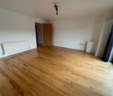 24 Drumadoon Square, Dundonald, BELFAST, BT16 2QN - Photo 2