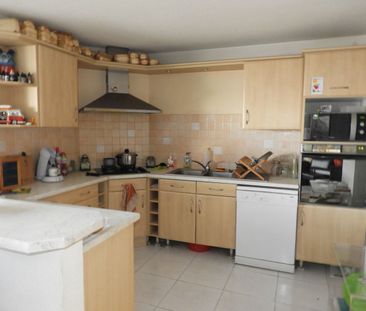 Location Appartement 4 pièces 70m² REALMONT 81120 - Photo 6