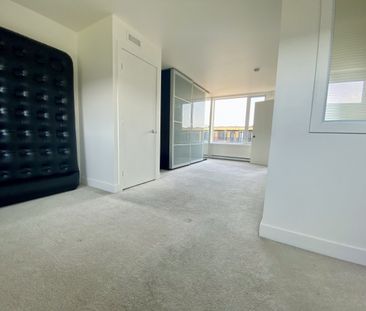 Montréal Est: Maison de 3 chambres offert en location semi-meublé. - Photo 2