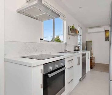 A STUNNER IN ST ALBANS!!! - Photo 3